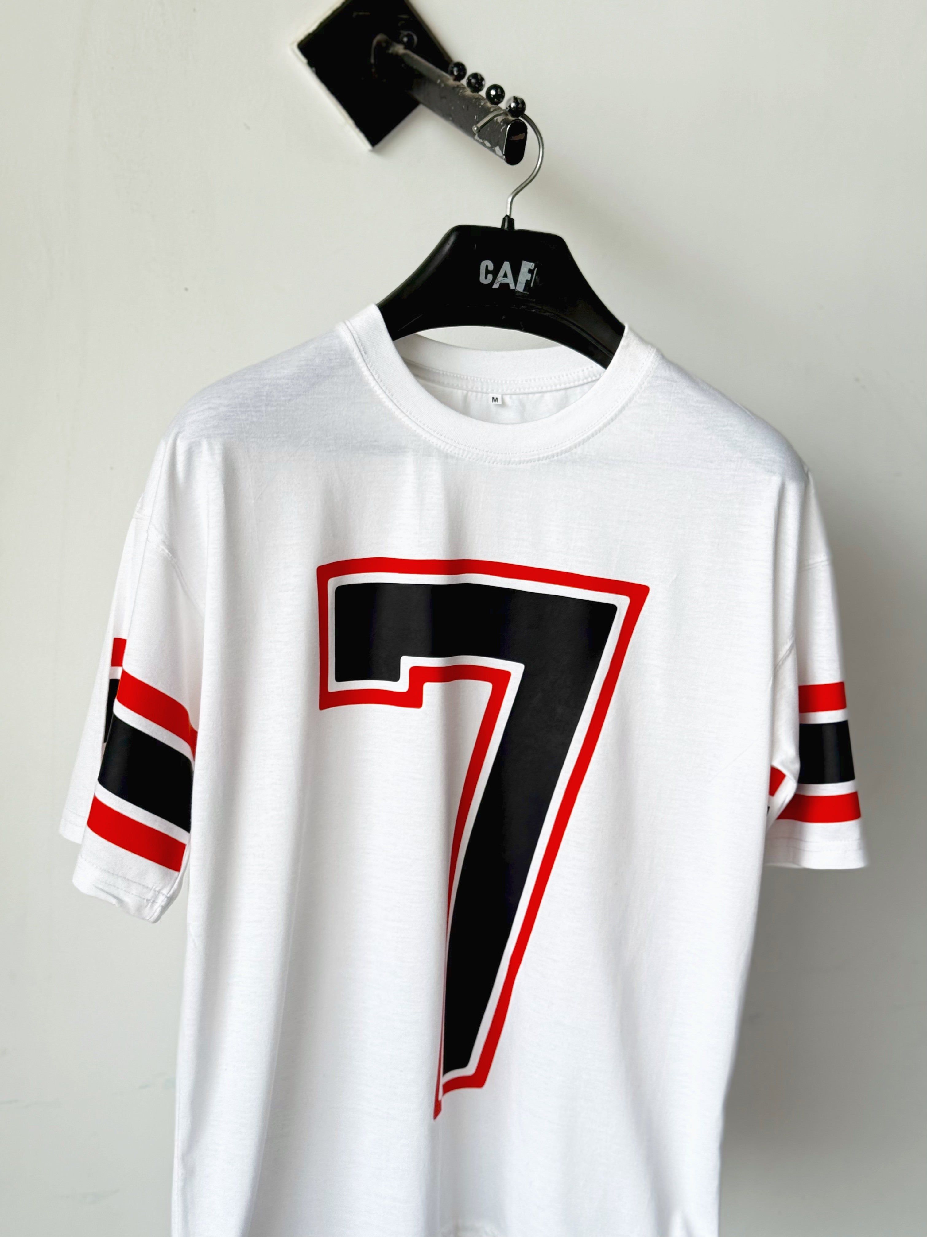 Victory 7 Tee