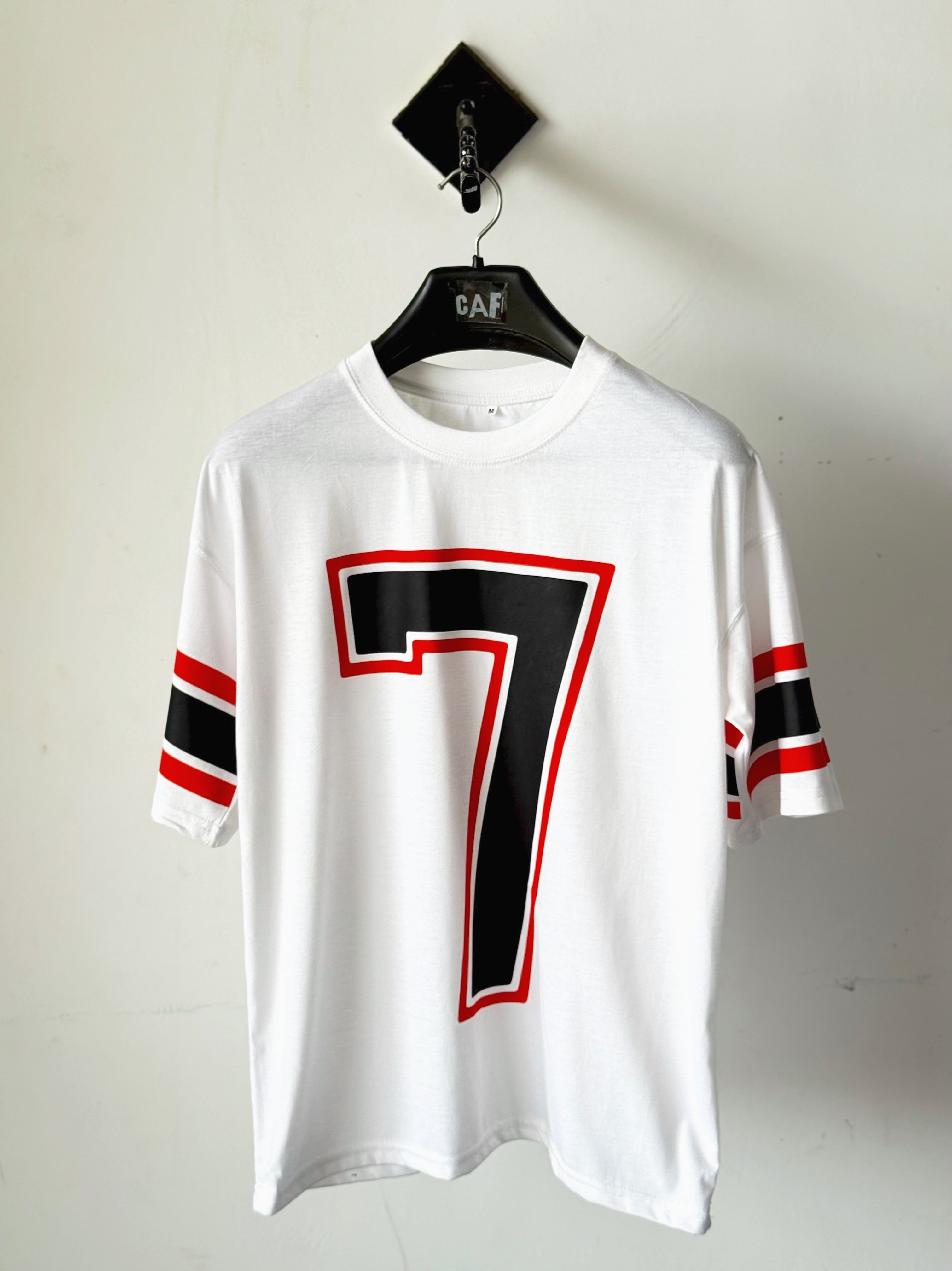 Victory 7 Tee