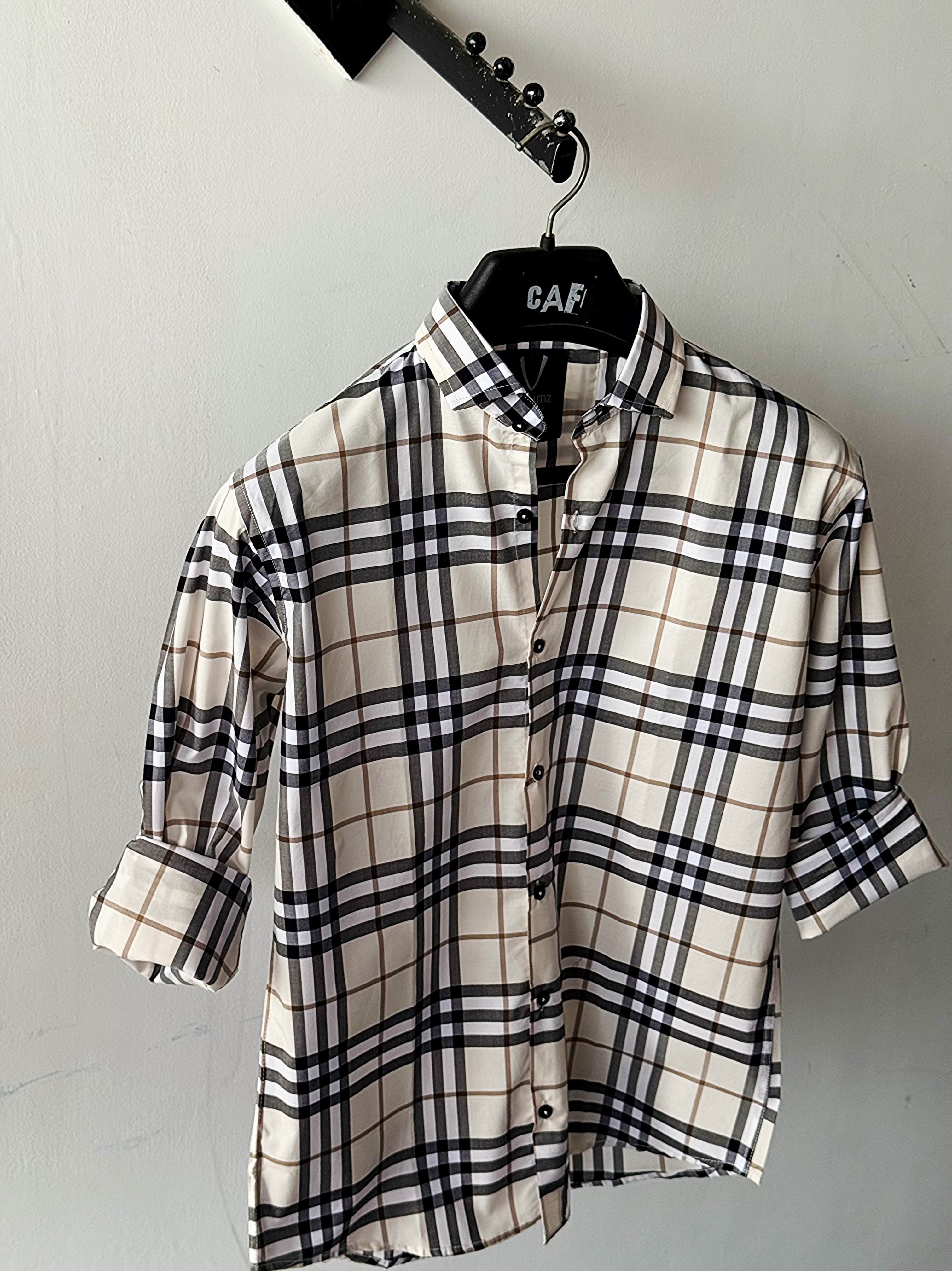 Black & Bold Checks