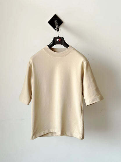 Drop shoulder plain off-white T-shirt