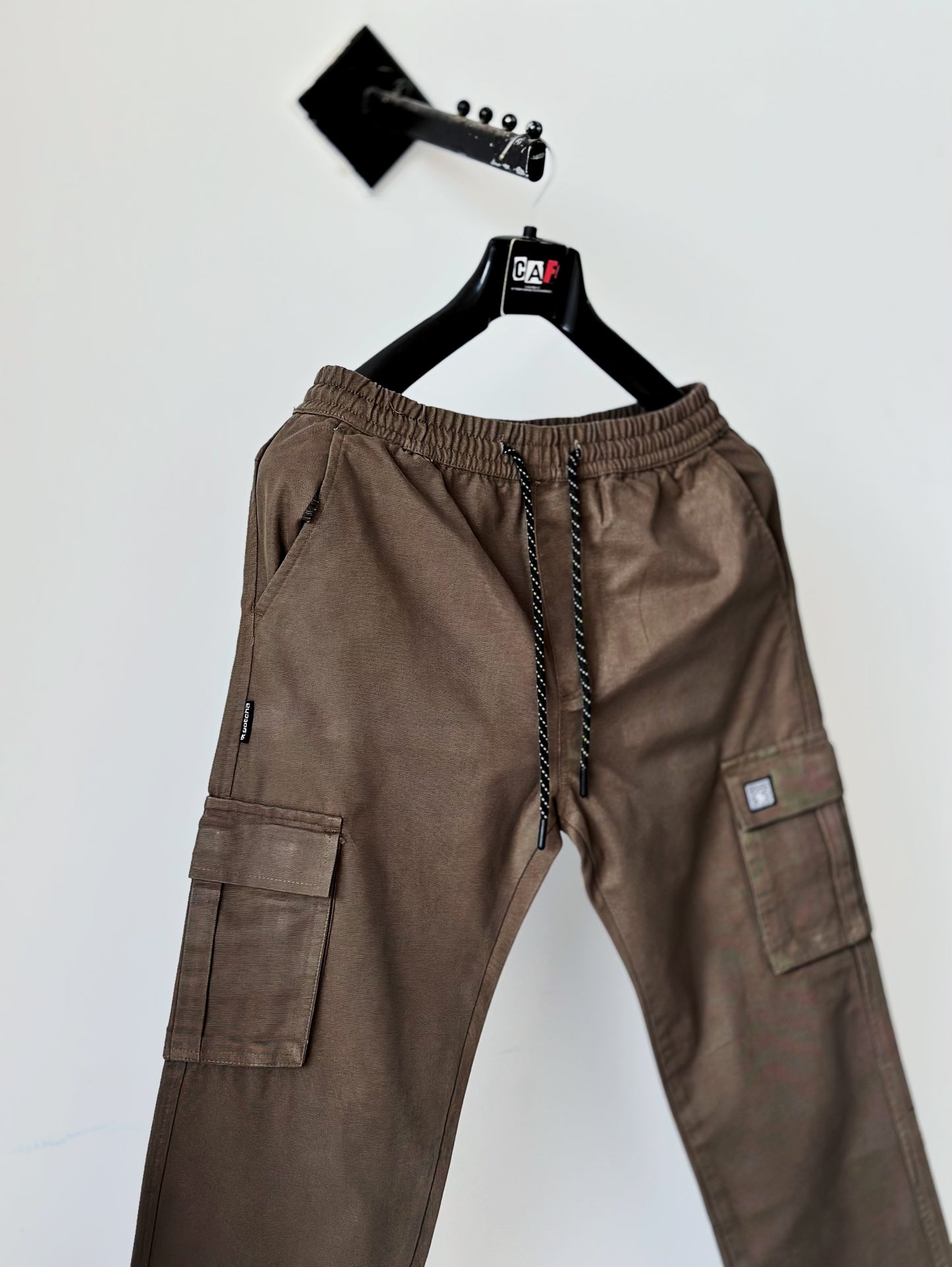 Sleek & Functional Cargo Trousers