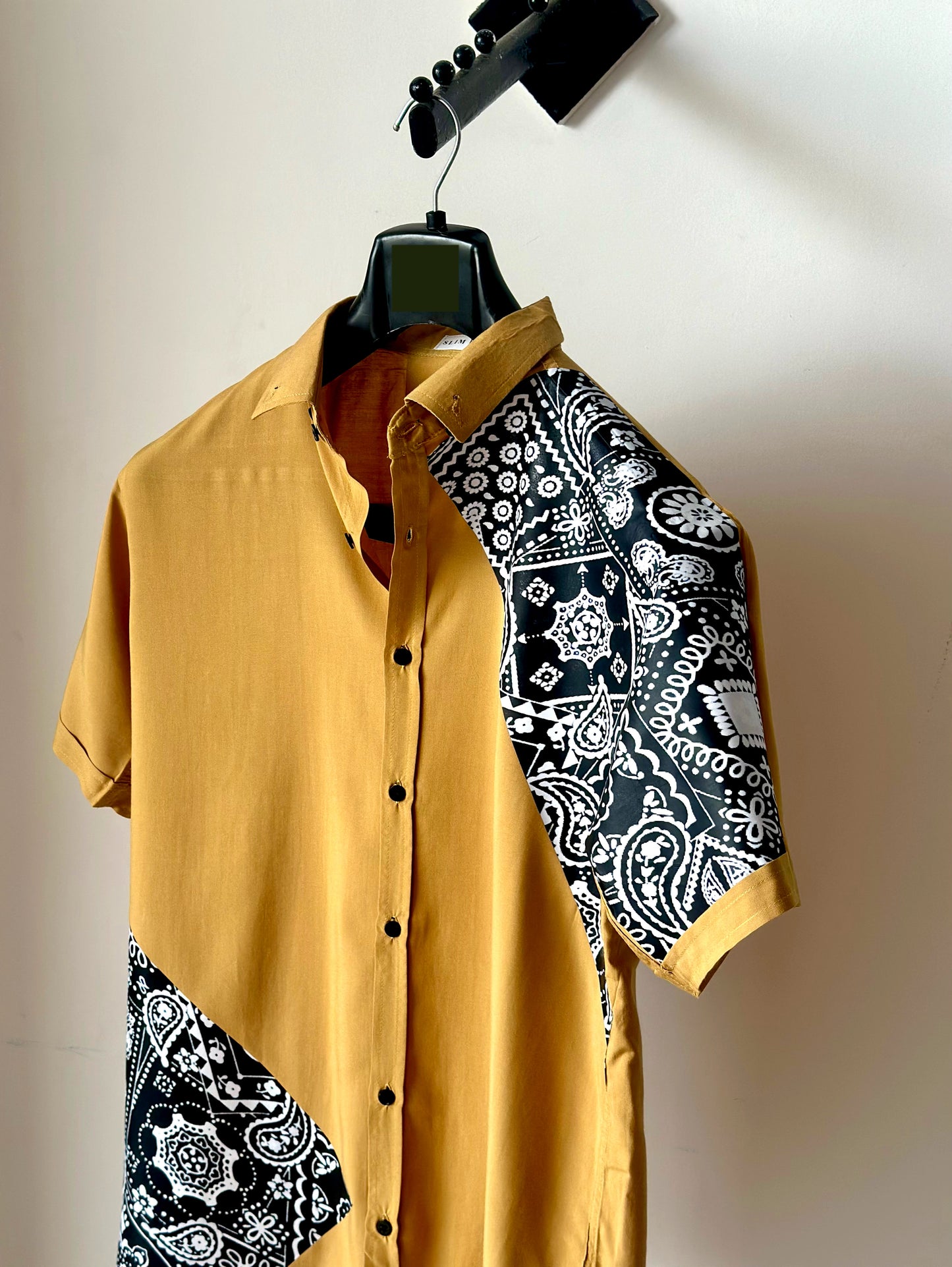 Mellow Yellow Paisley Outfit